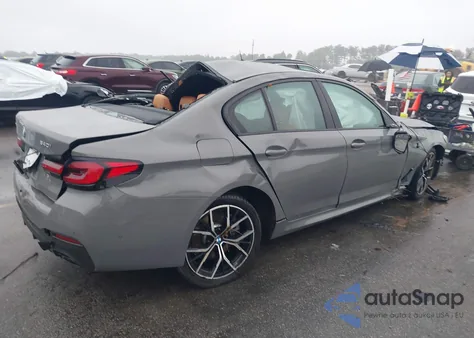 2022 BMW 540 I xDrive z USA, uszkodzony, nr VIN WBA73BJ0XNCK06882